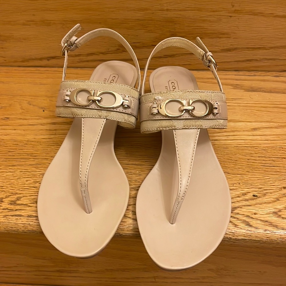 Coach cream with gold logo sandals nwt
